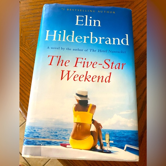 Five Star Weekend Elin Hildebrand - Picture 1 of 1
